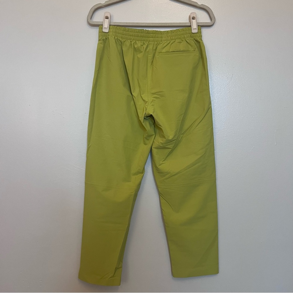 Outdoor Voices RecTrek Pant in Green Apple - Picture 3 of 7